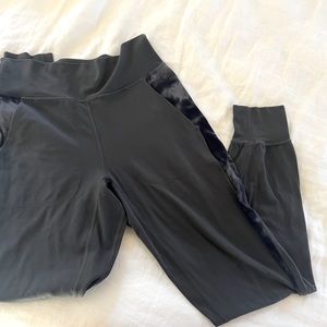 Joggers size 4